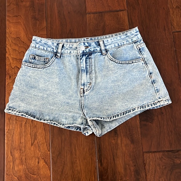Cider heart denim shorts size M - Picture 2 of 4
